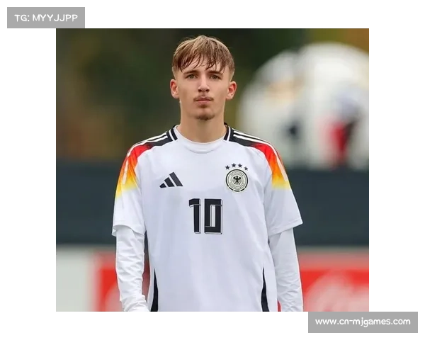 拜仁计划为新星卡尔加薪至800万欧,续约谈判即将启动